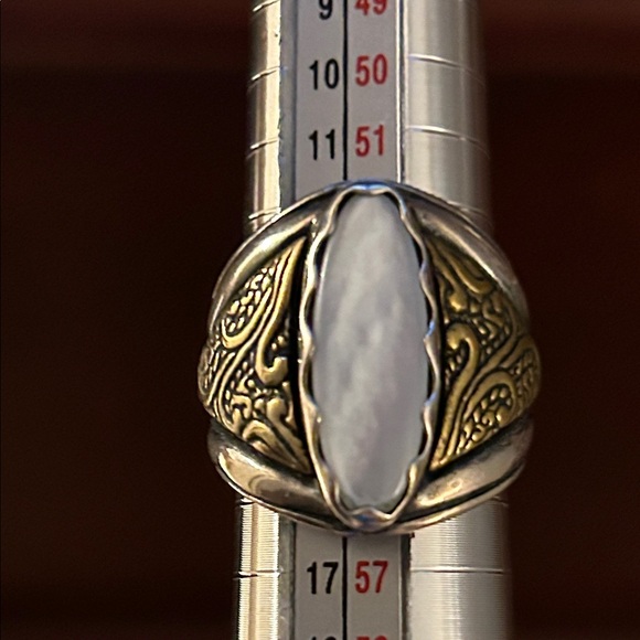 Silver and Brass Ring with Mother of Pearl - size 7 - Picture 6 of 11